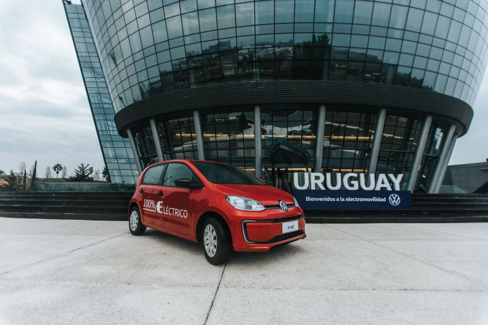 VW apresenta elétrico e-up! na América Latina
