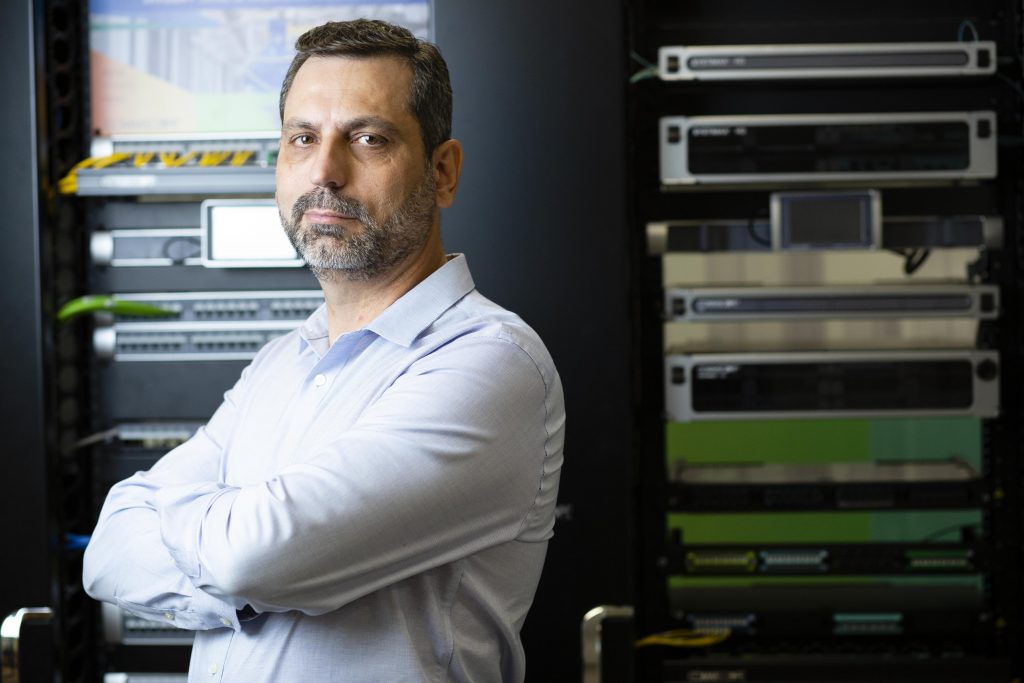 Luís Domingues é o engenheiro sênior responsável pela área de sistemas para data centers na CommScope