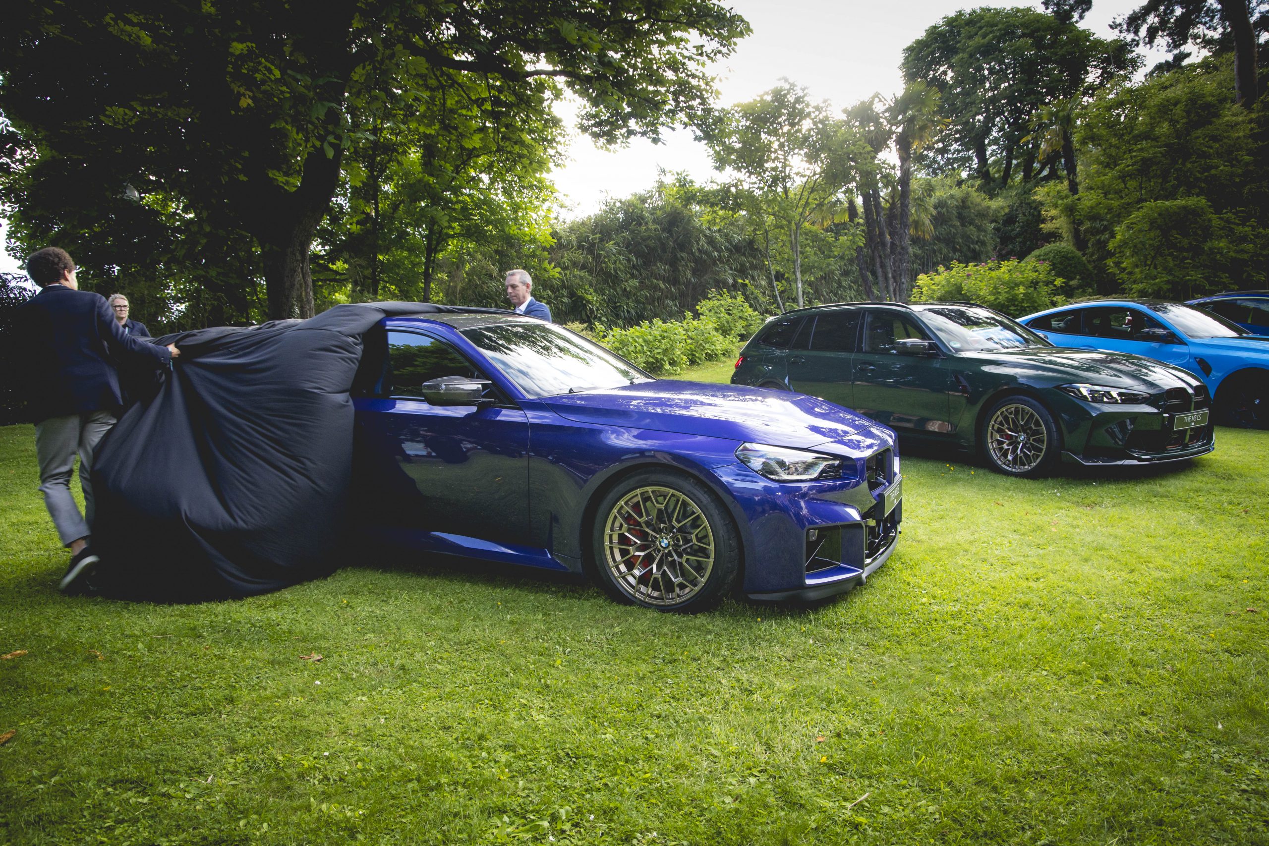 Novo BMW M2 CS acelera de 0 a 100km/h em menos de 4 segundos e tem 530 cv de potência